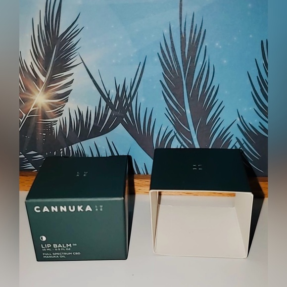 1 Cannuka Luxe Lip Balm Manuka Oil | 15 ML - 0.5 Fl Oz | NIP - Picture 2 of 12